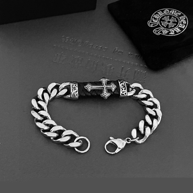 Ch**me He**ts bracelets